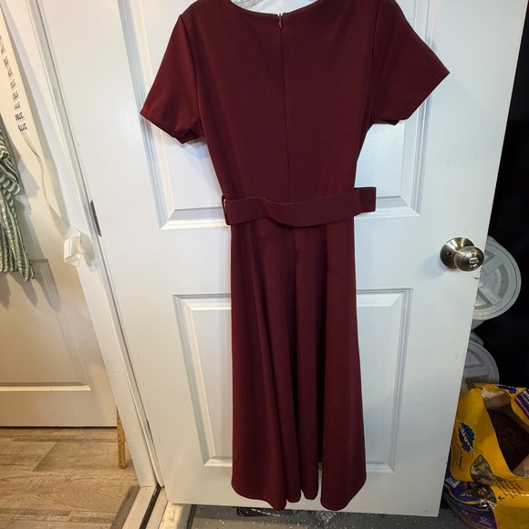Melitea Women Short Sleeve Belted Midi Dress Burgundy Made in Italy Size 19 - Picture 4 of 6
